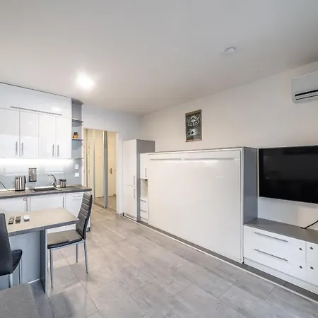 Ar Rezidencia Pri Radnici Apartment